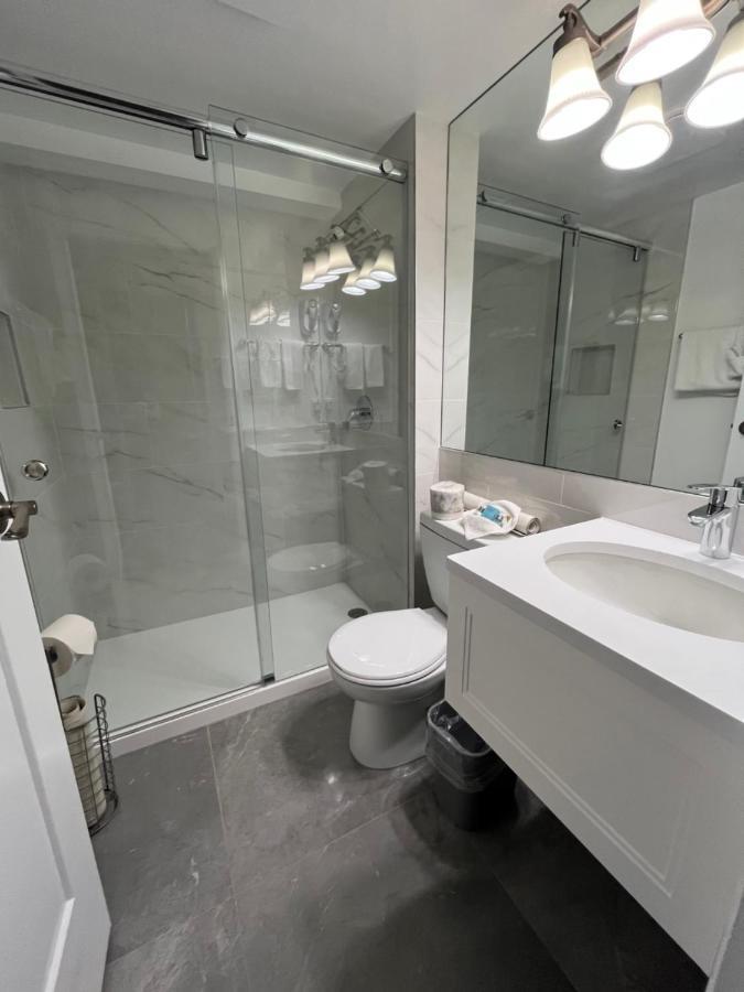 Arbutus Inn Victoria Ngoại thất bức ảnh