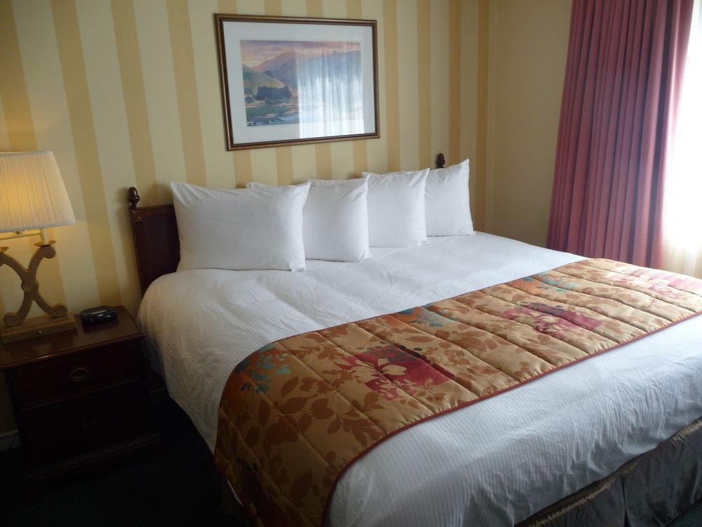Arbutus Inn Victoria Ngoại thất bức ảnh
